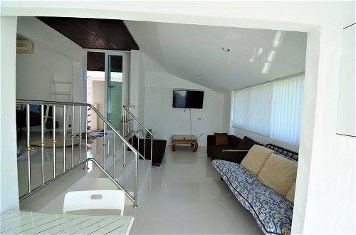 Foto 41 - Very Large Villa Suitable for a Large Group up to 10 People or Even 2 Families