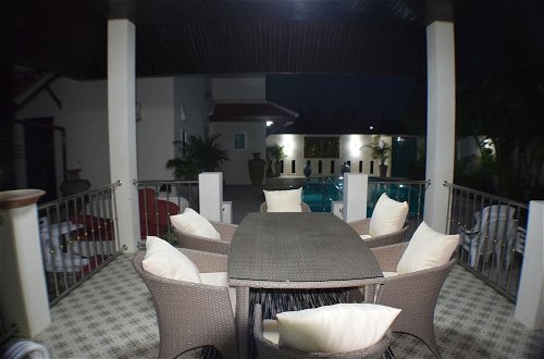 Foto 42 - Very Large Villa Suitable for a Large Group up to 10 People or Even 2 Families