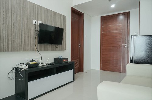 Photo 13 - Fully Furnished Apartment with Comfortable Design 2BR Vittoria Residence