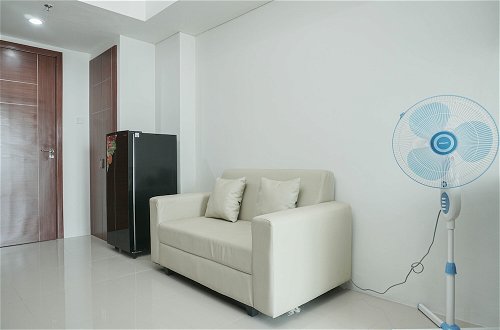 Photo 22 - Fully Furnished Apartment with Comfortable Design 2BR Vittoria Residence