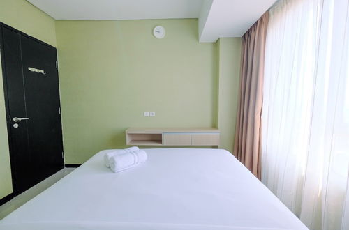 Photo 3 - Comfy 2BR Apartment at Nifarro Park Pasar Minggu