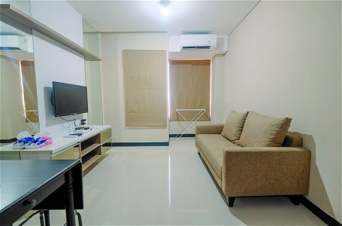 Foto 13 - Comfy 2BR Apartment at Nifarro Park Pasar Minggu