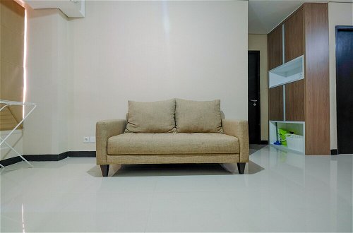 Photo 5 - Comfy 2BR Apartment at Nifarro Park Pasar Minggu