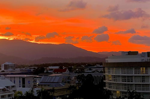 Photo 27 - Cairns Apartment Esplanade Ocean Views