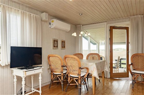 Photo 11 - 6 Person Holiday Home in Martofte