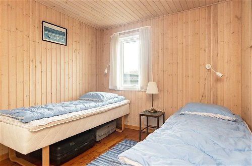 Photo 2 - 6 Person Holiday Home in Martofte