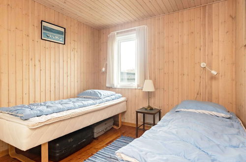 Photo 3 - 6 Person Holiday Home in Martofte