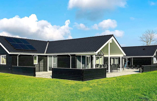 26 Person Holiday Home in Grenaa - Foto 42