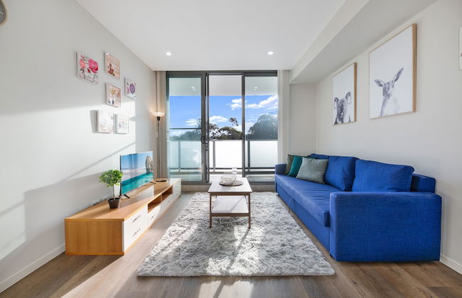 Wentworthville 2 Bedrooms 2 Bathrooms with Free Parking by KozyGuru - Photo 5