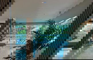 Photo 2 - Royal Palm Resort