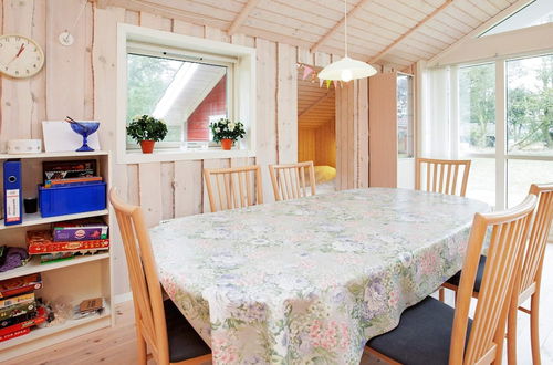 Foto 9 - 6 Person Holiday Home in Saeby