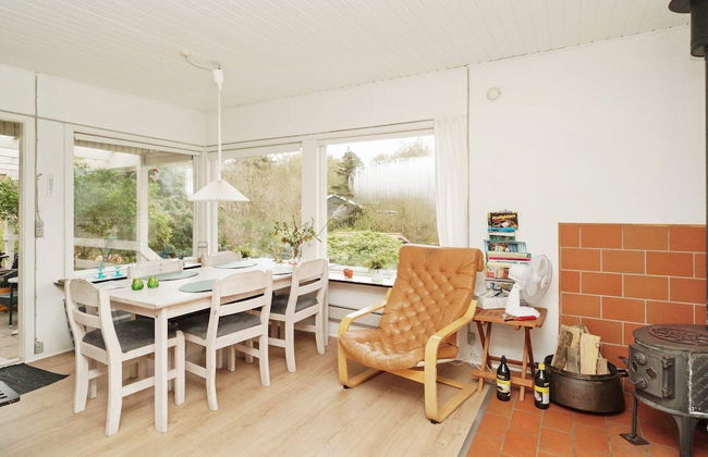 Vibrant Holiday Home in Nykobing Sj near Sea - Photo 8