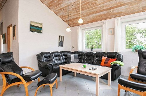 Photo 12 - 8 Person Holiday Home in Hjorring