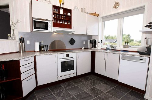 Photo 5 - 6 Person Holiday Home in Hadsund