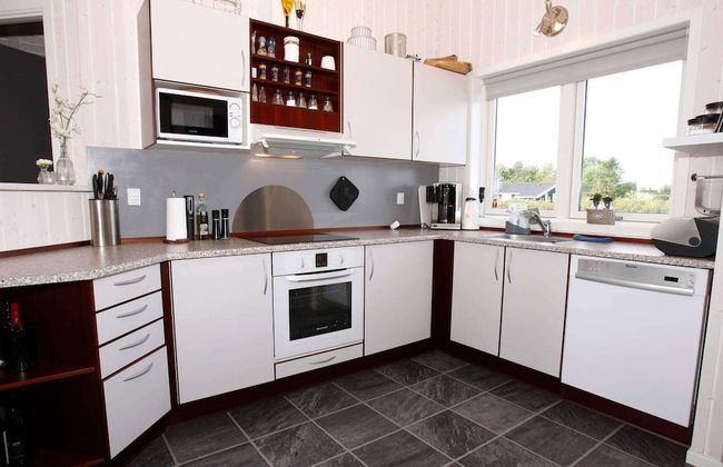 6 Person Holiday Home in Hadsund - Foto 9
