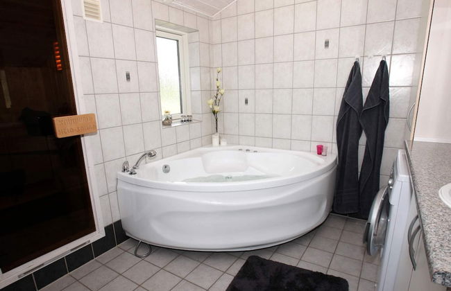 6 Person Holiday Home in Hadsund - Foto 10