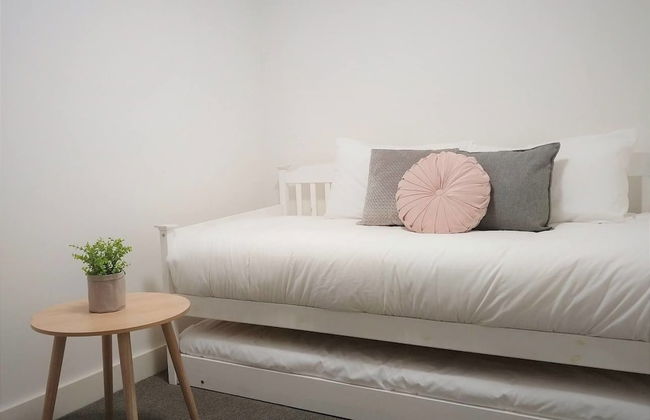 Luxury 1 Bedroom 1 Study With 1 Parking - Foto 4