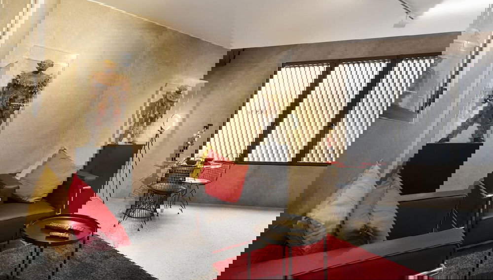 Primary image
