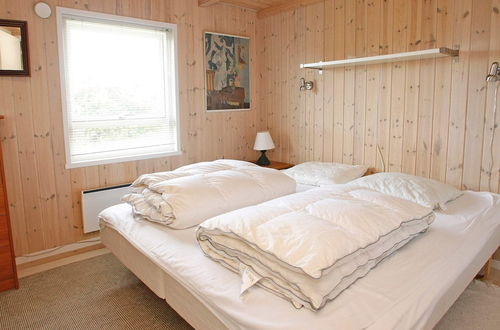 Photo 4 - 8 Person Holiday Home in Lokken