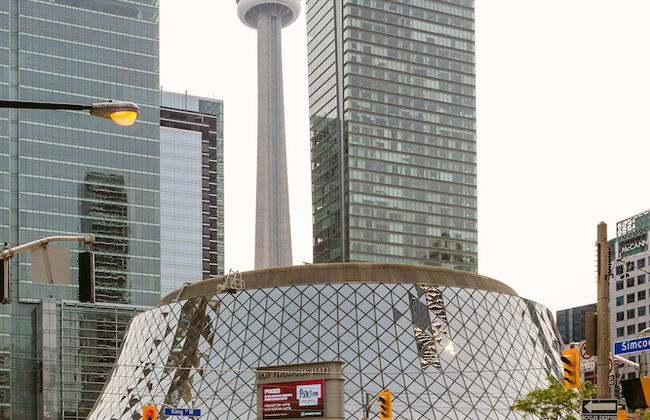 Quickstay - Luxurious 2-Bedroom Condo, Heart Of Toronto - Photo 28
