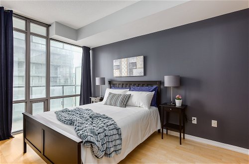 Foto 3 - Quickstay - Luxurious 2-Bedroom Condo, Heart Of Toronto
