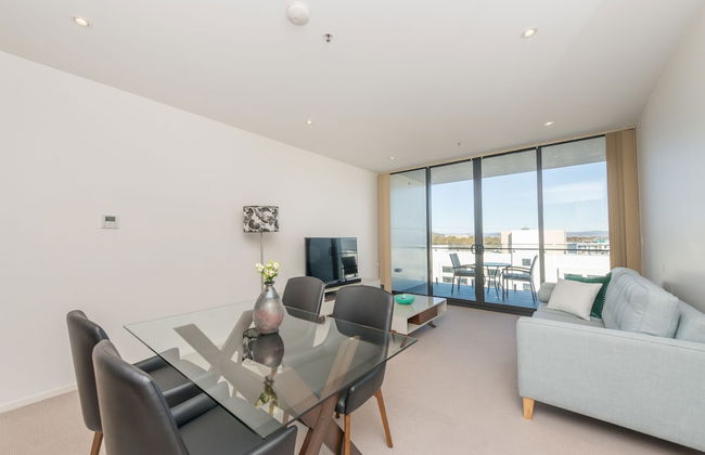 Accommodate Canberra - Manhattan - Photo 1