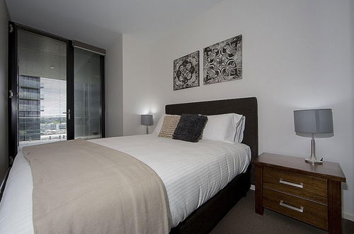 Photo 4 - Accommodate Canberra - Manhattan