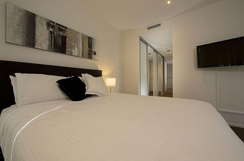 Photo 6 - Accommodate Canberra - Manhattan