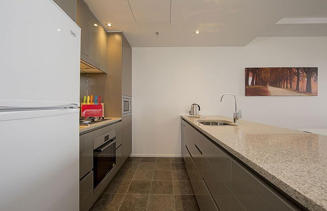 Accommodate Canberra - Manhattan - Photo 18