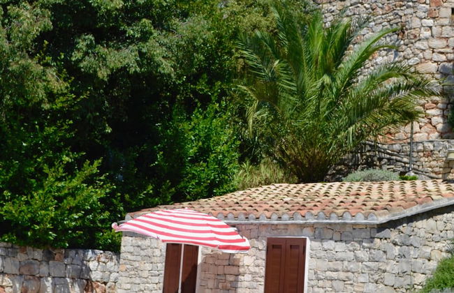 Restored 350 Year old Villa, Stunning Views, Idyllic Location, Large Pool - Foto 16