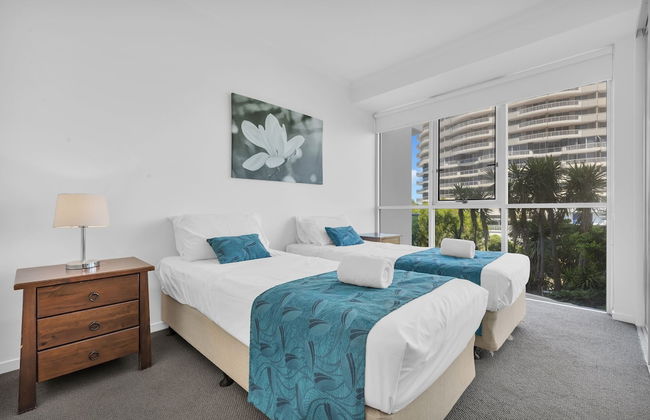 Reflection on the Sea - Foto 24