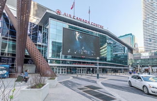 Photo 1 - GLOBALSTAY. Maple Leaf Square