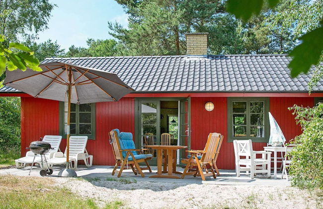 6 Person Holiday Home in Nexo - Foto 1