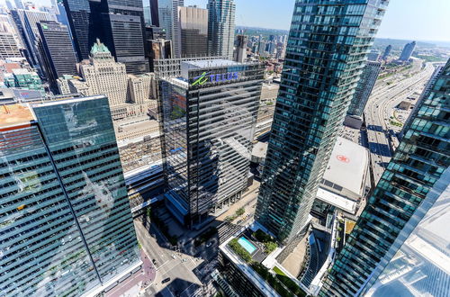 Photo 16 - Platinum Suites - Incredible CN Tower View