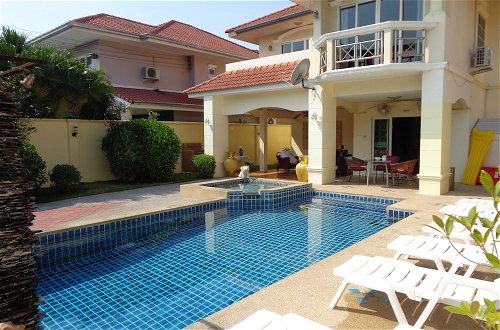 Foto 14 - 4 Bedroom Villa Private Pool Central Pattaya 15 min Away