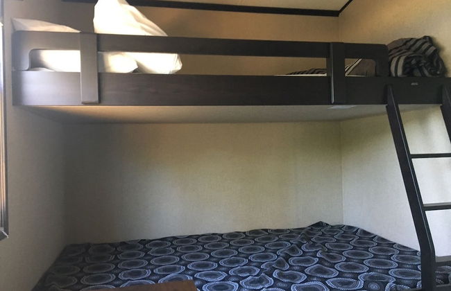QuickStay - Heavenly Cottage (Beautiful Lake Views) - Photo 2