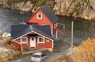 Photo 1 - 6 Person Holiday Home in Brandasund