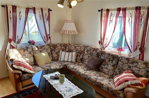 Photo 12 - 6 Person Holiday Home in Brandasund
