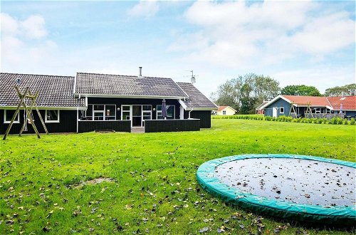 Foto 20 - 10 Person Holiday Home in Nordborg