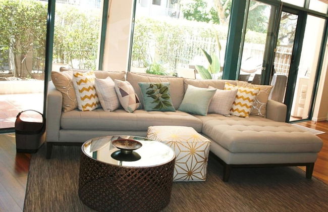 2BR Beautiful River Retreat Pool Wine Gym Netflix - Photo 6