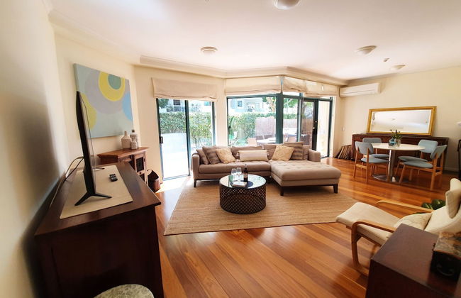 2BR Beautiful River Retreat Pool Wine Gym Netflix - Photo 12