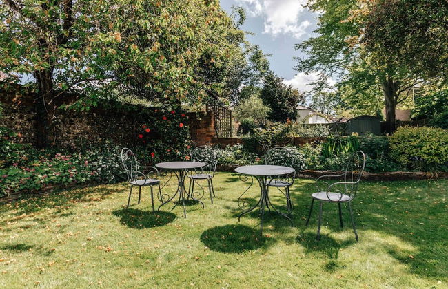 Montpellier House Centrally Located Large Garden - From 300 Per Night - Foto 27