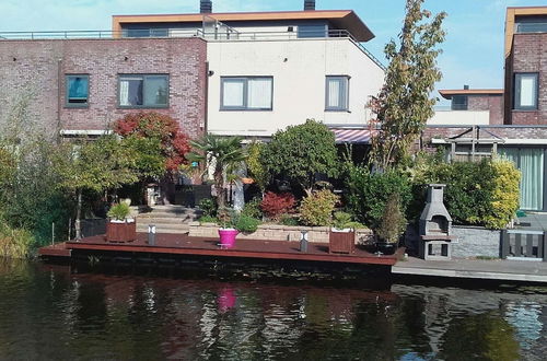 Photo 44 - Sunny Holiday Home in Alkmaar on the Water