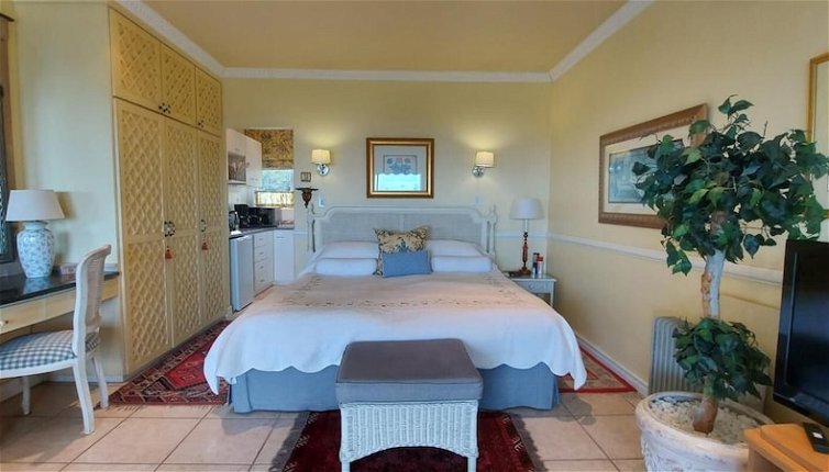 Photo 1 - Roosboom Luxury Guest Studio - Upper Terrace One With Sea View, 2 Guets Capetown