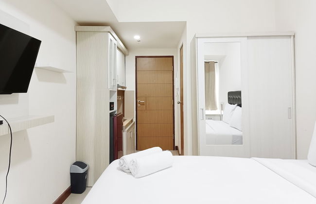 Homey And Tidy Studio Apartment At Vida View Makassar - Foto 13