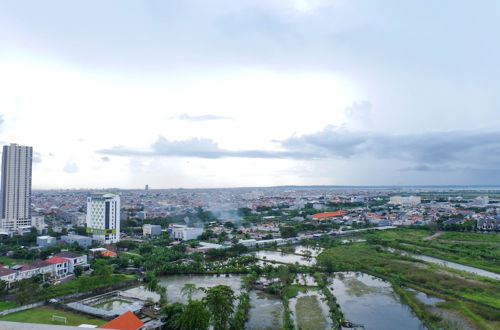 Photo 14 - Stylish Studio Apartment At Taman Melati Surabaya