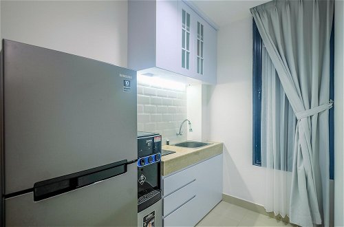 Photo 4 - Comfort 1BR Apartment at Evenciio Margonda