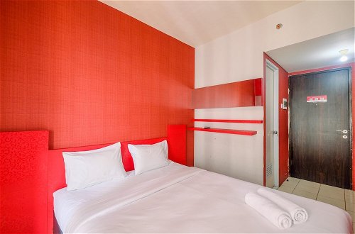 Photo 2 - Best Deal Studio Room at Serpong Greenview Apartment