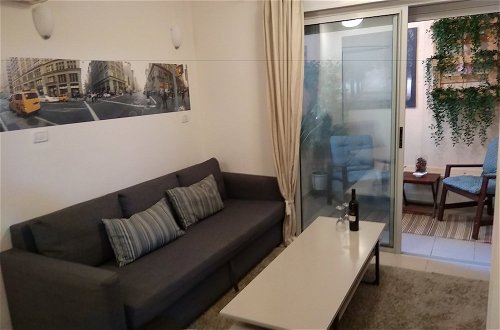 Photo 11 - TLV Suites By The Sea - 2 Rooms