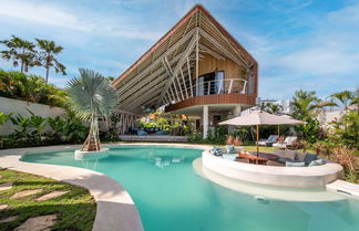 Foto 1 - Stunning Architecture 5BR Bamboo With Tropical Pool Villa in Umalas